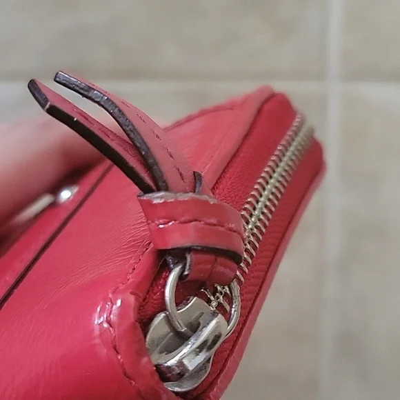 COACH RED PATENT LEATHER Zip Around Wallet- Rare - Picture 7 of 13